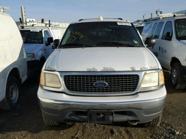 1FMPU16L11LA21252 - 2001 FORD EXPEDITION WHITE photo 9