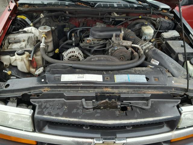 1GCCS19W828125854 - 2002 CHEVROLET S TRUCK S1 RED photo 7