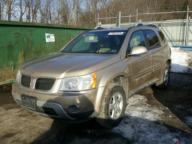 2CKDL63F676094035 - 2007 PONTIAC TORRENT GOLD photo 2