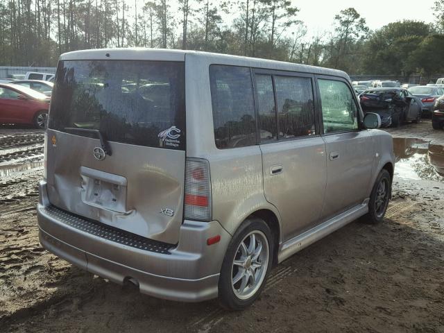 JTLKT324750215775 - 2005 TOYOTA SCION XB 银色 照片 4