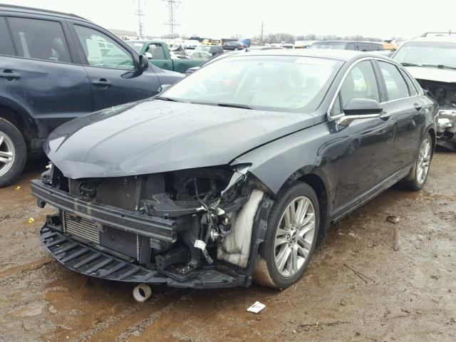 3LN6L2G95DR804572 - 2013 LINCOLN MKZ BLACK photo 2