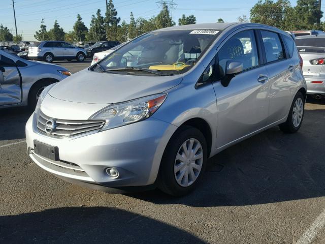 3N1CE2CP1FL360024 - 2015 NISSAN VERSA NOTE SILVER photo 2