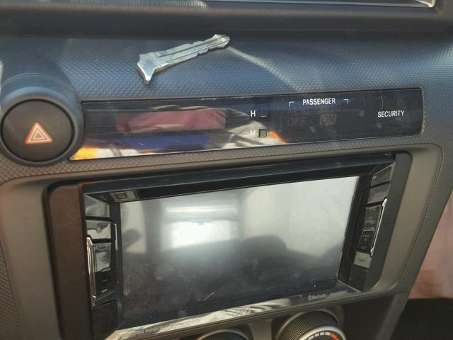 JTKJF5C72D3052977 - 2013 TOYOTA SCION TC 黑色 照片 9