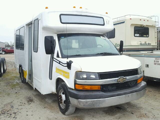 1GBJG31K191172941 - 2009 CHEVROLET EXPRESS G3 WHITE photo 1