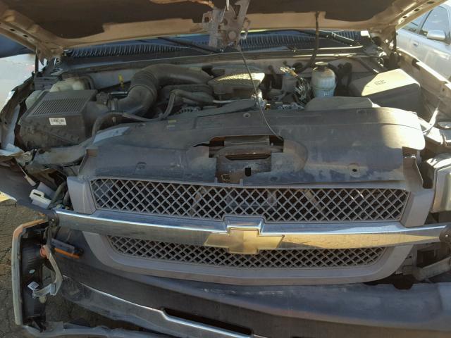 1GBHC24234E270855 - 2004 CHEVROLET SILVERADO WHITE photo 7