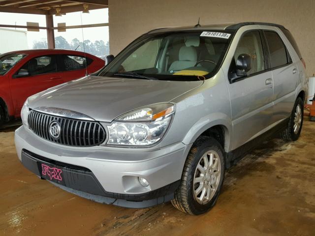 3G5DA03LX6S638723 - 2006 BUICK RENDEZVOUS SILVER photo 2