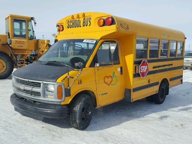 1GBJG31F1Y1126480 - 2000 CHEVROLET EXPRESS G3 YELLOW photo 2