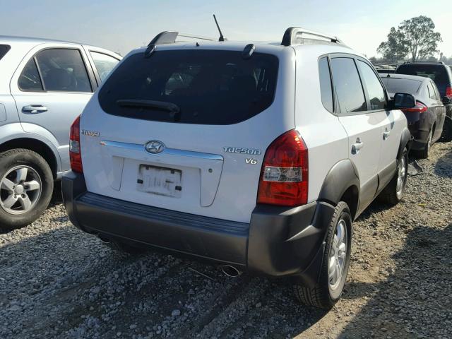 KM8JN12D87U593777 - 2007 HYUNDAI TUCSON SE WHITE photo 4