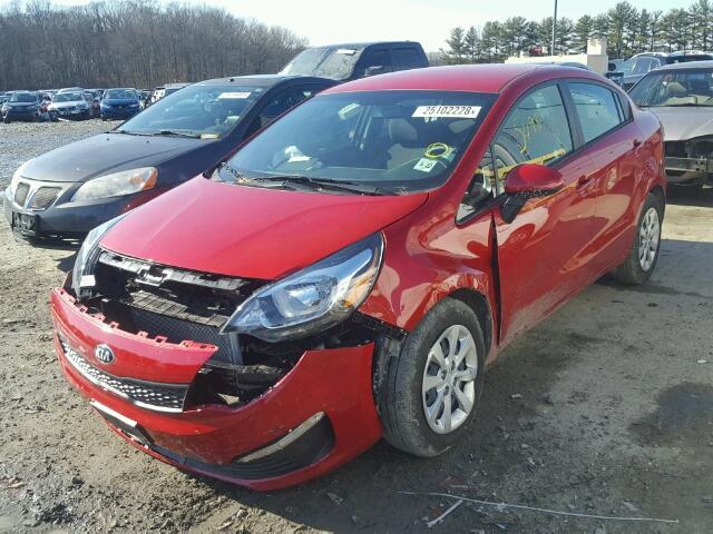 KNADM4A34H6104003 - 2017 KIA RIO LX RED photo 2