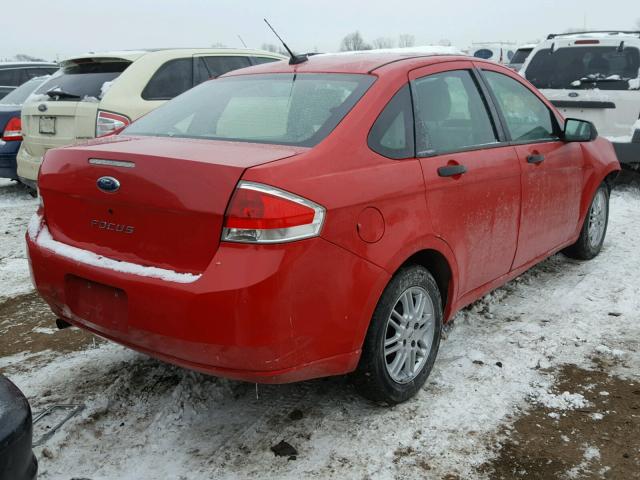 1FAHP34N48W175422 - 2008 FORD FOCUS S/SE RED photo 4