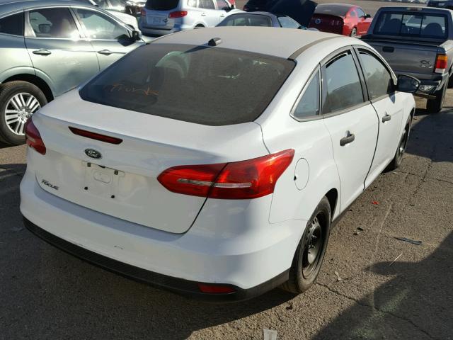 1FADP3E24FL256132 - 2015 FORD FOCUS S WHITE photo 4