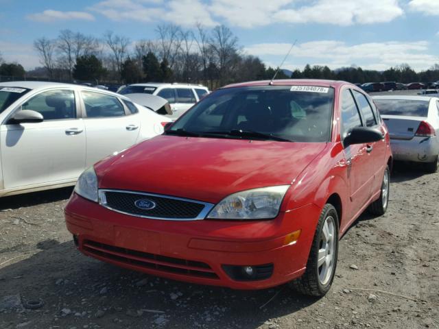 1FAHP37N27W278624 - 2007 FORD FOCUS ZX5 RED photo 2