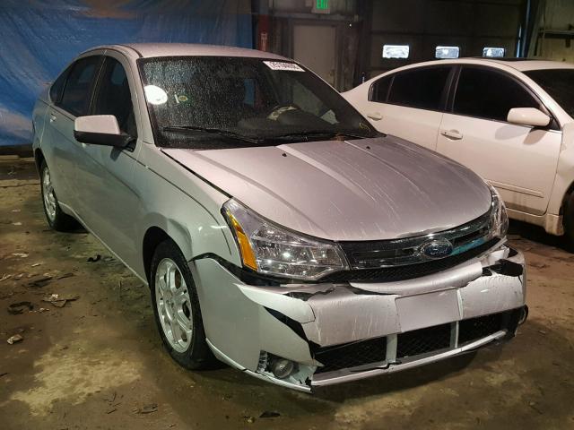 1FAHP36N19W198607 - 2009 FORD FOCUS SES SILVER photo 1