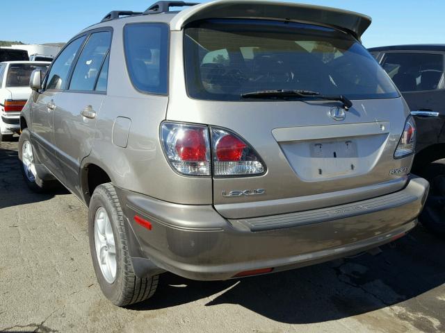 JTJHF10U120259915 - 2002 LEXUS RX 300 GOLD photo 3