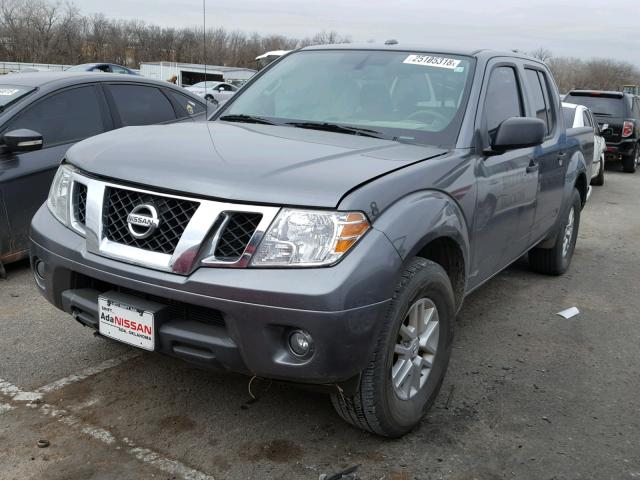 1N6AD0ERXGN745896 - 2016 NISSAN FRONTIER S SILVER photo 2