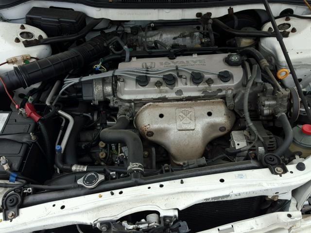 1HGCF8645WA060669 - 1998 HONDA ACCORD DX WHITE photo 7