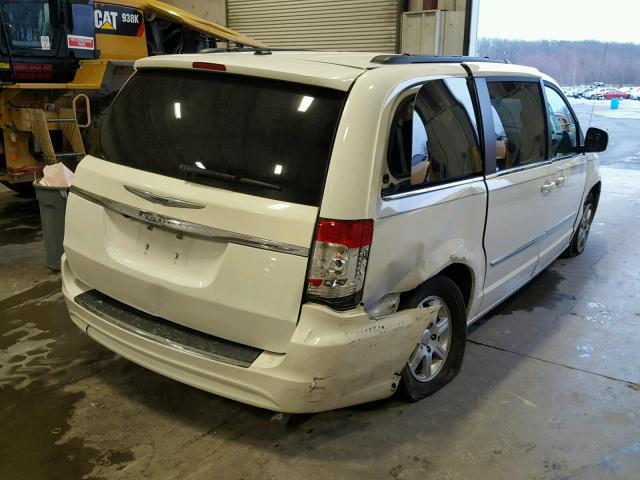 2A4RR5DG1BR615306 - 2011 CHRYSLER TOWN & COU WHITE photo 4