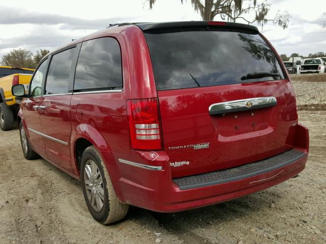 2A8HR64X58R646342 - 2008 CHRYSLER TOWN & COU RED photo 3