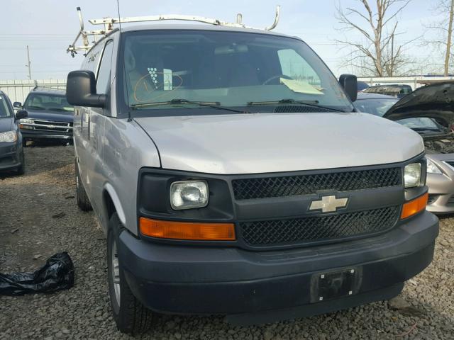 1GCGG25V471170277 - 2007 CHEVROLET EXPRESS G2 SILVER photo 1