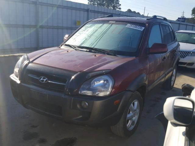 KM8JN12D05U127547 - 2005 HYUNDAI TUCSON GLS MAROON photo 2