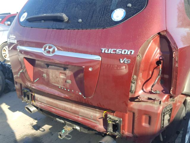 KM8JN12D05U127547 - 2005 HYUNDAI TUCSON GLS MAROON photo 9