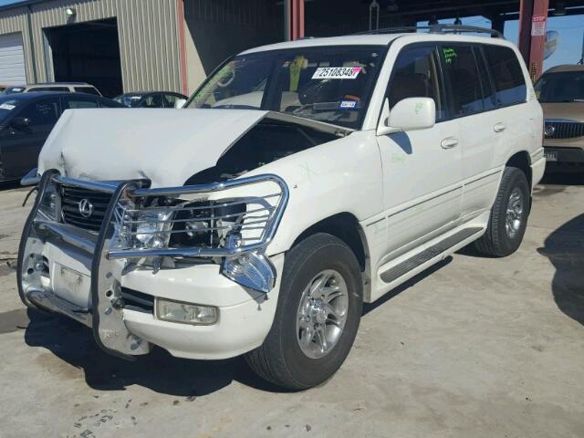 JT6HT00W4Y0123057 - 2000 LEXUS LX 470 CREAM photo 2