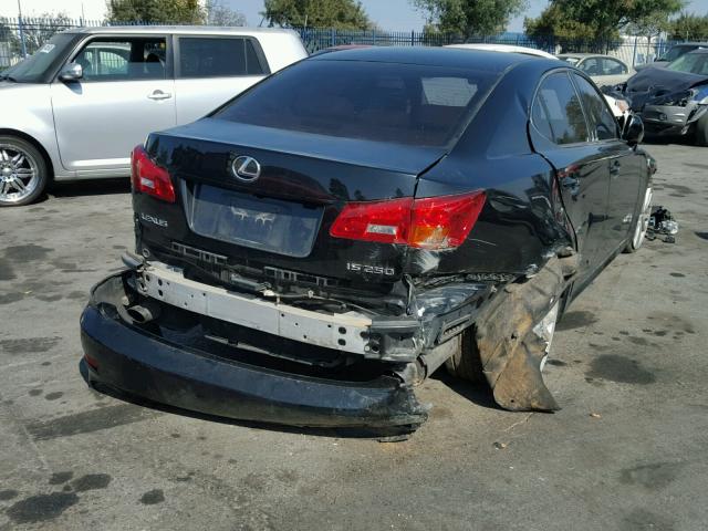 JTHBK262265011258 - 2006 LEXUS IS 250 BLACK photo 4