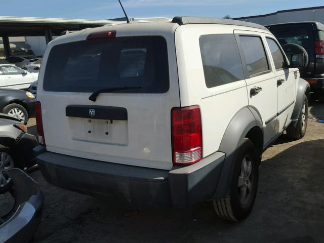 1D8GT28K87W600992 - 2007 DODGE NITRO SXT WHITE photo 4