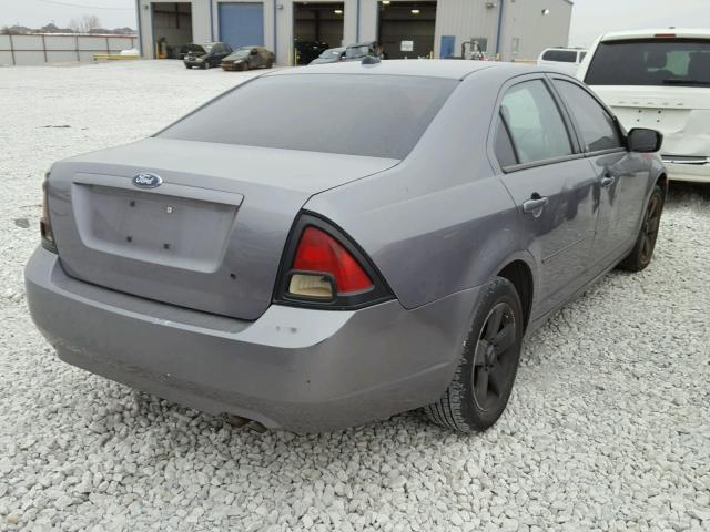 3FAHP07Z77R251598 - 2007 FORD FUSION SE GRAY photo 4