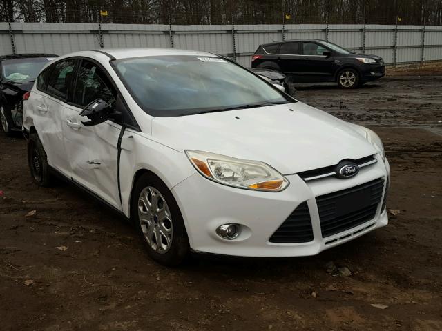 1FAHP3K24CL387692 - 2012 FORD FOCUS SE WHITE photo 1