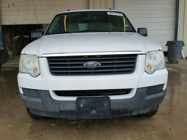 1FMEU62E46UA28872 - 2006 FORD EXPLORER X WHITE photo 9