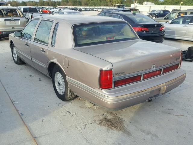 1LNLM82W4SY716384 - 1995 LINCOLN TOWN CAR S BEIGE photo 3