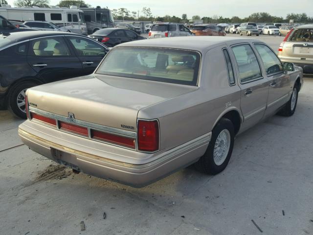 1LNLM82W4SY716384 - 1995 LINCOLN TOWN CAR S BEIGE photo 4