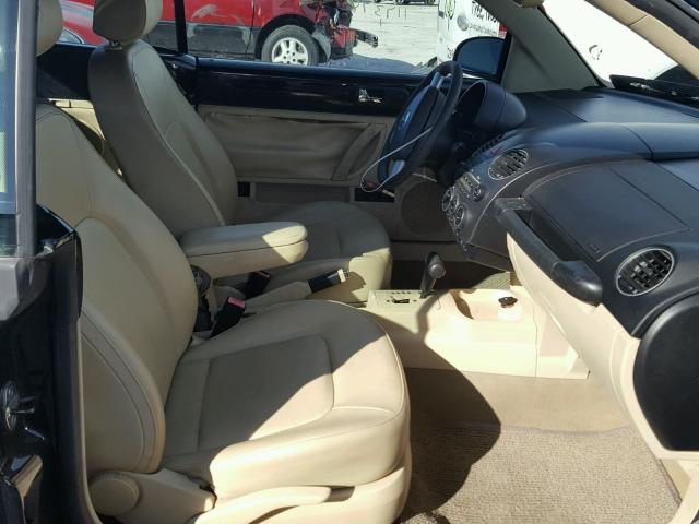 3VWRF31Y57M419817 - 2007 VOLKSWAGEN NEW BEETLE 黑色 照片 5