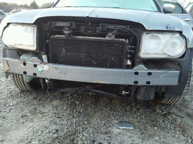 2C3KA63H76H408899 - 2006 CHRYSLER 300C GRAY photo 9