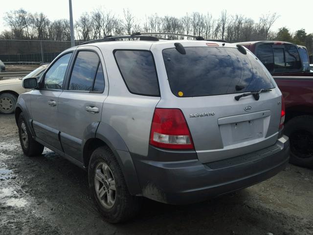 KNDJC733845229125 - 2004 KIA SORENTO EX SILVER photo 3