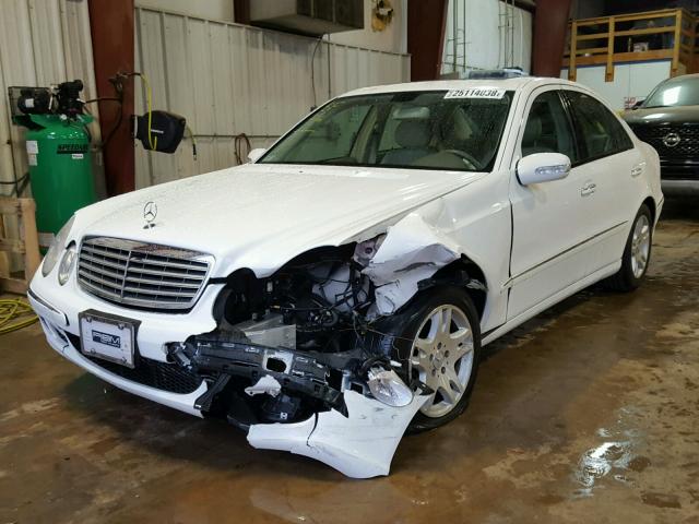 WDBUF56J66A788300 - 2006 MERCEDES-BENZ E 350 WHITE photo 2