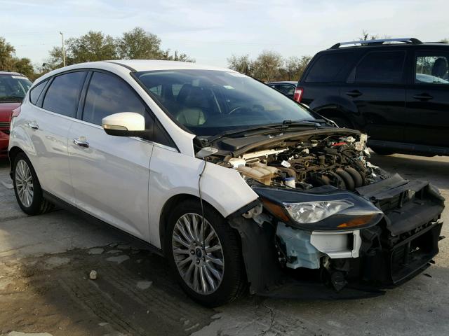 1FAHP3N28CL408216 - 2012 FORD FOCUS TITA WHITE photo 1