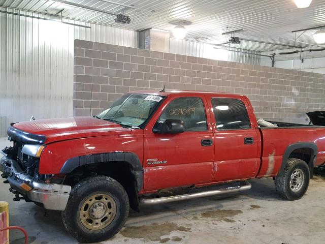 1GCHK23265F840746 - 2005 CHEVROLET SILVERADO RED photo 2