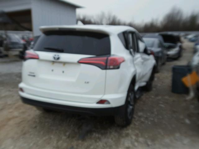 JTMZFREV1HJ720394 - 2017 TOYOTA RAV4 LE WHITE photo 4