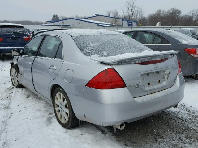 1HGCM66577A104739 - 2007 HONDA ACCORD EX SILVER photo 3