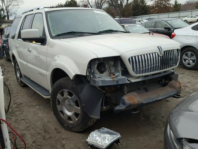 5LMFU28595LJ23675 - 2005 LINCOLN NAVIGATOR WHITE photo 1