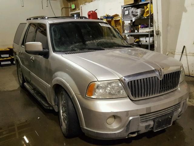 5LMFU28R74LJ16872 - 2004 LINCOLN NAVIGATOR SILVER photo 1