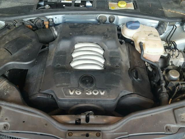 WVWRH63B72P357413 - 2002 VOLKSWAGEN PASSAT GLX SILVER photo 9