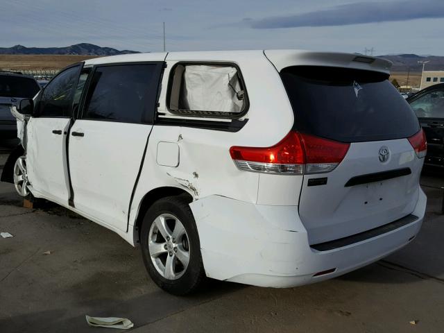 5TDZK3DC5BS092715 - 2011 TOYOTA SIENNA BAS WHITE photo 3