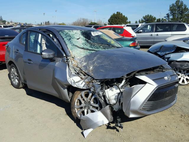 3MYDLBZV1GY121057 - 2016 TOYOTA SCION IA SILVER photo 1