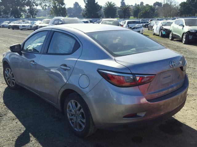 3MYDLBZV1GY121057 - 2016 TOYOTA SCION IA SILVER photo 3