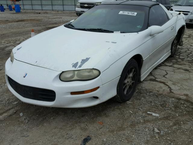 2G1FP22K8Y2152305 - 2000 CHEVROLET CAMARO WHITE photo 2