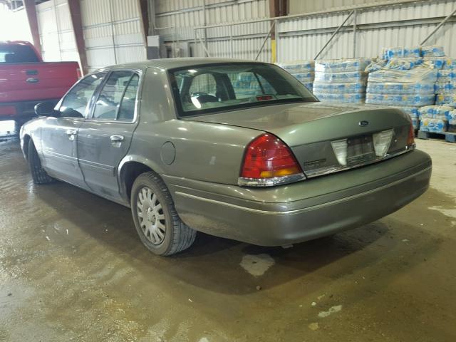 2FAFP71W72X157889 - 2002 FORD CROWN VICT GRAY photo 3