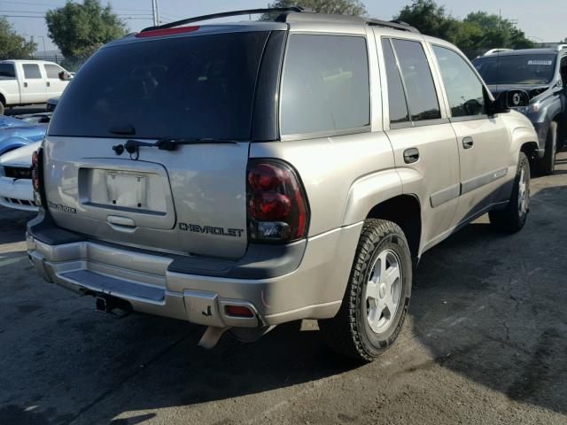 1GNDS13S132188302 - 2003 CHEVROLET TRAILBLAZE GRAY photo 4